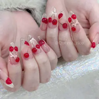 ネイル Queens テイのネイルデザイン
