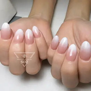 ネイル S02 𝙲𝚑𝚒𝚎のネイルデザイン