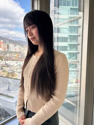 ロング ボブ・レイヤーカット 吉敷航一のヘアスタイル