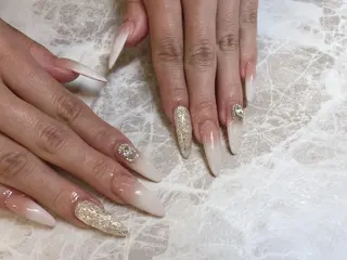 ロング ネイル salon Lilouのネイルデザイン