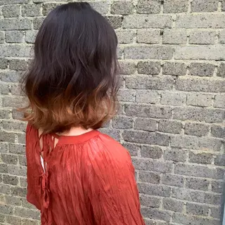 ミディアム 杉原 向日梨のヘアスタイル