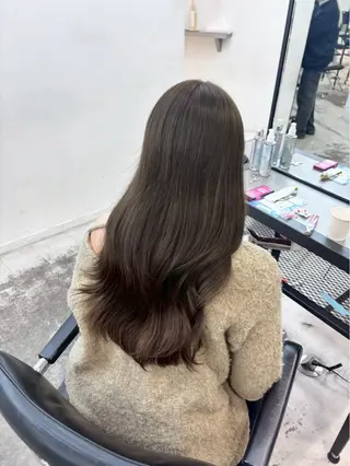 セミロング カラー ヘアアレンジ 💟ケア×ハイトーン 💟／ミオのヘアスタイル