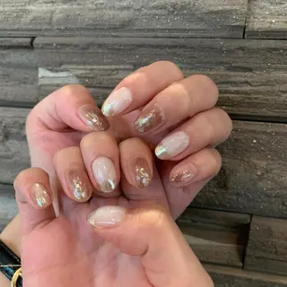 ネイル 里見 麗のネイルデザイン