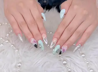 ネイル Melia Nail Nambaのネイルデザイン