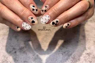 ネイル mellow:ｸﾙﾐ ﹡˖˟༝🎀˖˟ ༝のネイルデザイン