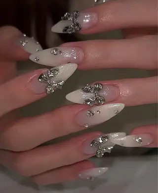 ネイル Blingg NailStudioのネイルデザイン