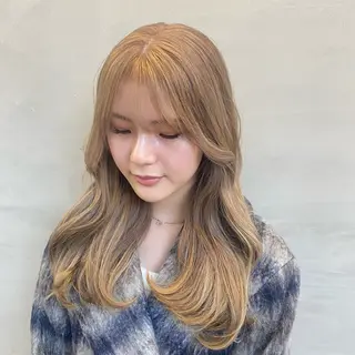 セミロング カラー ヘアアレンジ 🌟🍒ハイトーン 韓国ヘア/ユウミのヘアスタイル