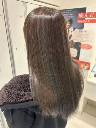 セミロング カラー ゆめ ベージュカラーのヘアスタイル