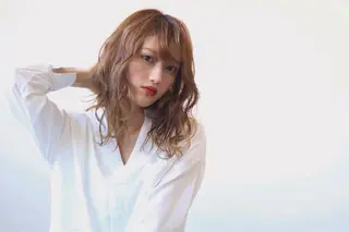 ミディアム 植野/新宿 高田馬場のヘアスタイル