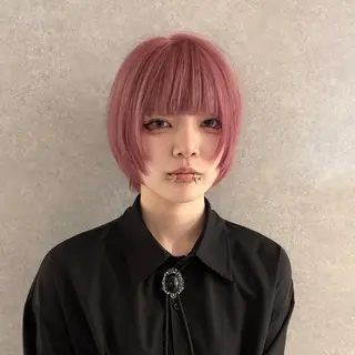 ショート ウルフ/レイヤー/ ブリーチ/牧原歩夢のヘアスタイル