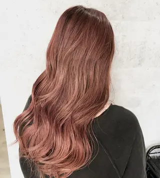ロング パーマ 髪質改善で 憧れの潤艶美髪にのヘアスタイル