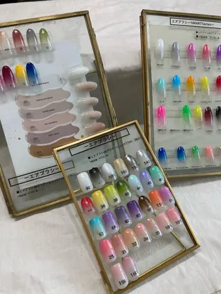 ネイル Legit nail salonのネイルデザイン