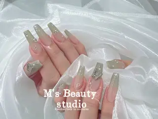 ネイル エムズ ビューテイースタジオのネイルデザイン