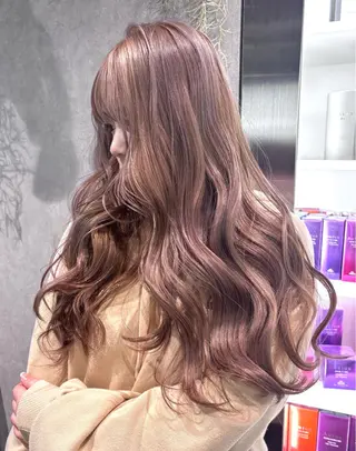 ロング カラー ヘアアレンジ color.nail 🫧ionaのネイルデザイン