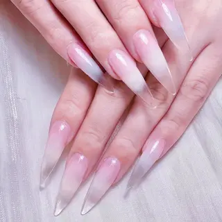 ネイル ❤️‍🔥長さだし専 門店queensのネイルデザイン