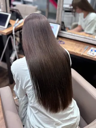 ロング カラー 🤎定番ミルクティー 🤎レイヤー/まひらのヘアスタイル