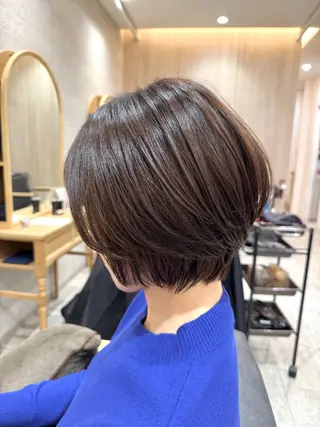 ショート 深田 綾香のヘアスタイル