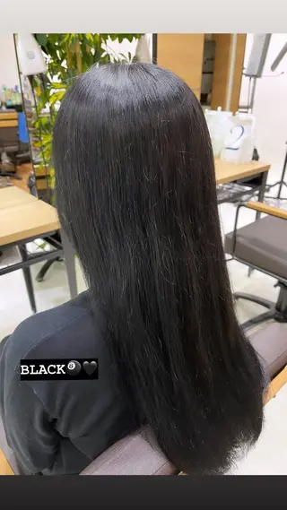 ロング カラー ヤマナカ アイリのヘアスタイル