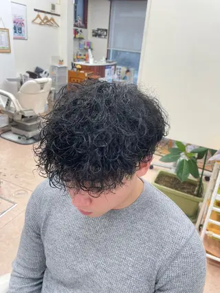 パーマ メンズ 片桐 航太のヘアスタイル