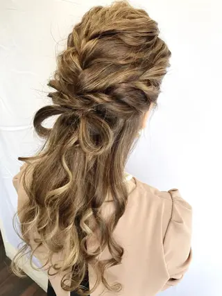 ロング ヘアアレンジ TAKAHASHI LEAPSのヘアスタイル