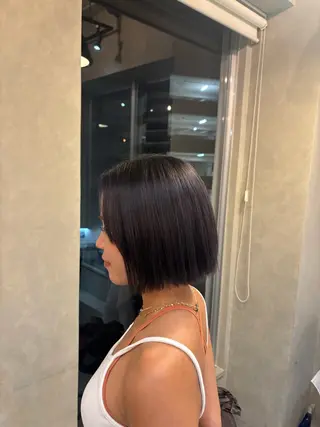 ショート カラー Hair ruup 平良那生のヘアスタイル