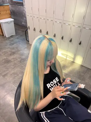 ロング カラー ハイトーン 横浜💞ミオのヘアスタイル