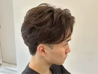 ショート センターパート 韓国ヘア・綾也のヘアスタイル