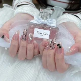 ネイル muguet🎀 chika🫧のネイルデザイン