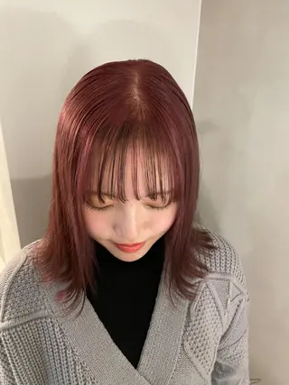 カラー ミルクティーベージュ ブリーチ🖤サヤカのヘアスタイル