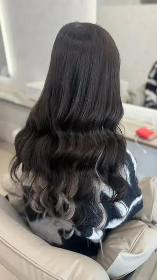 ロング 大古 楓のヘアスタイル