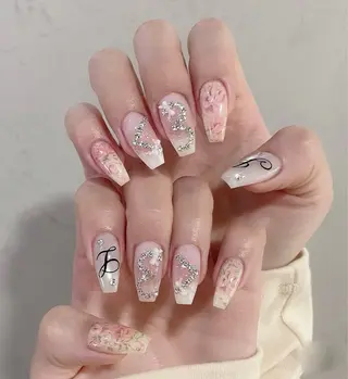 ネイル Julie NailSalonのネイルデザイン