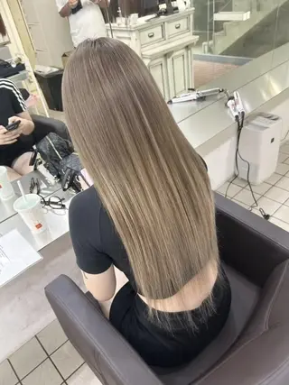 ロング カラー ヘアアレンジ エクステ¥5000 LuciAカラーのヘアスタイル