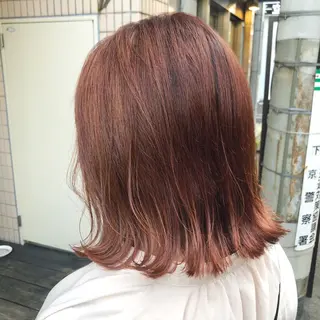 ミディアム カラー 西村 有紗のヘアスタイル