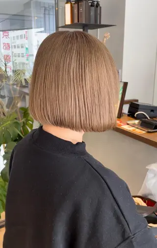 ミディアム 前田 菜奈子のヘアスタイル