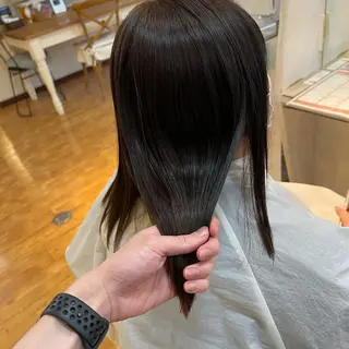 セミロング 梶谷 和希のヘアスタイル