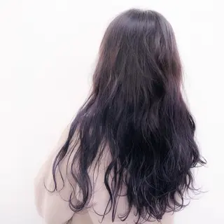 ロング ハイトーン×レイヤー カットTAKUMIのヘアスタイル