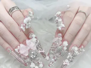 ネイル MochiMochi 🎀新宿／長さ出しのネイルデザイン