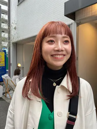 セミロング カラー やまさきえりこ ニュアンスパーマのヘアスタイル