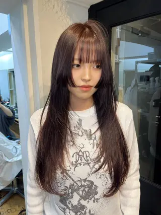 ロング カラー Airi 韓国y2k ハイレイヤーのヘアスタイル
