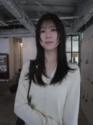セミロング カラー yu maのヘアスタイル