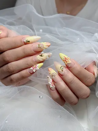 ネイル Lenie Nail Salonのネイルデザイン