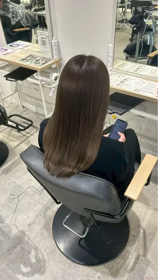 ロング カラー himari💜 酸性ストレートのヘアスタイル