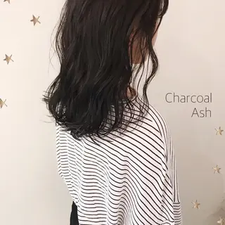 セミロング カラー 市川 千夏のヘアスタイル