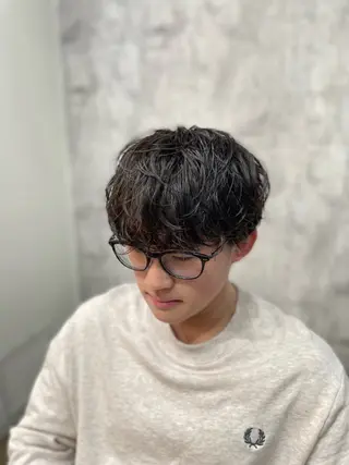 ショート パーマ メンズ シャドウパーマ/縦落 ちパーマ 大久保拓実のヘアスタイル