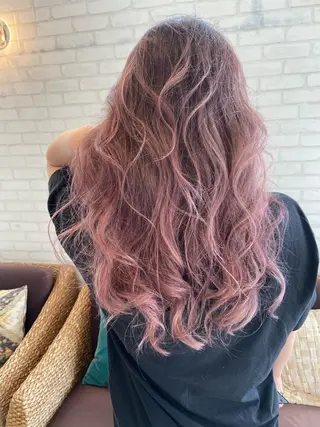 ロング カラー 浅川 実行のヘアスタイル