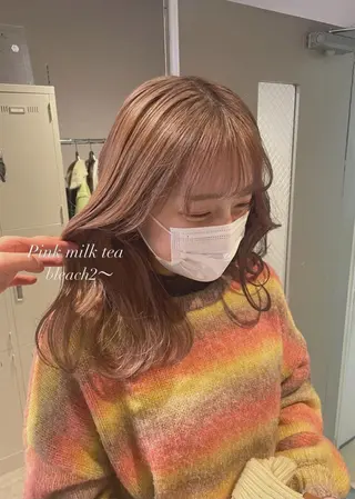 ロング カラー 抜け感レイヤー︴ ニュアンスカラーのヘアスタイル