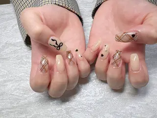 ネイル 💅ネイルハウス🏡 🎀TOMO🎀のネイルデザイン