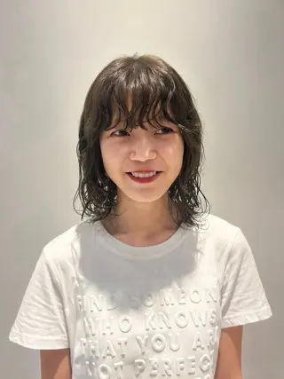 ミディアム カラー 艶カラー🪽/ 市來心優のヘアスタイル