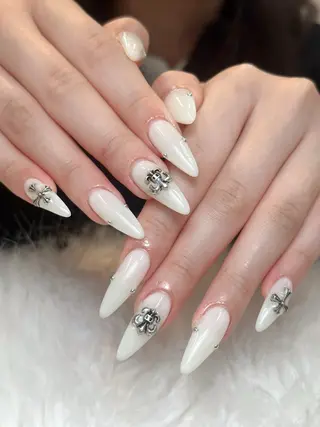 ネイル Lisa Nail Salonのネイルデザイン