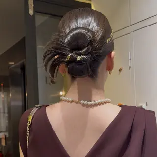 ミディアム ヘアアレンジ クキノケイカ/暖色カ ラー/似合わせパーマのヘアスタイル